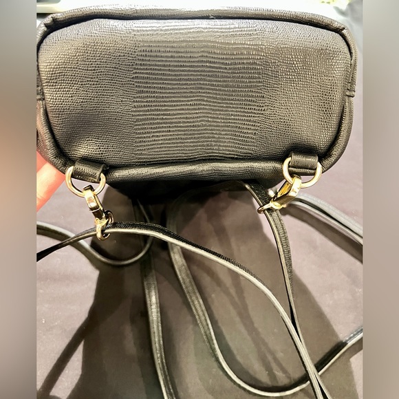 Victoria’s Secret Cinch Black Backpack w/Versatile Straps-Trendy & Small ✨ - Picture 4 of 7